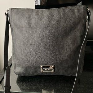 Black Michael Kors Crossbody Bag